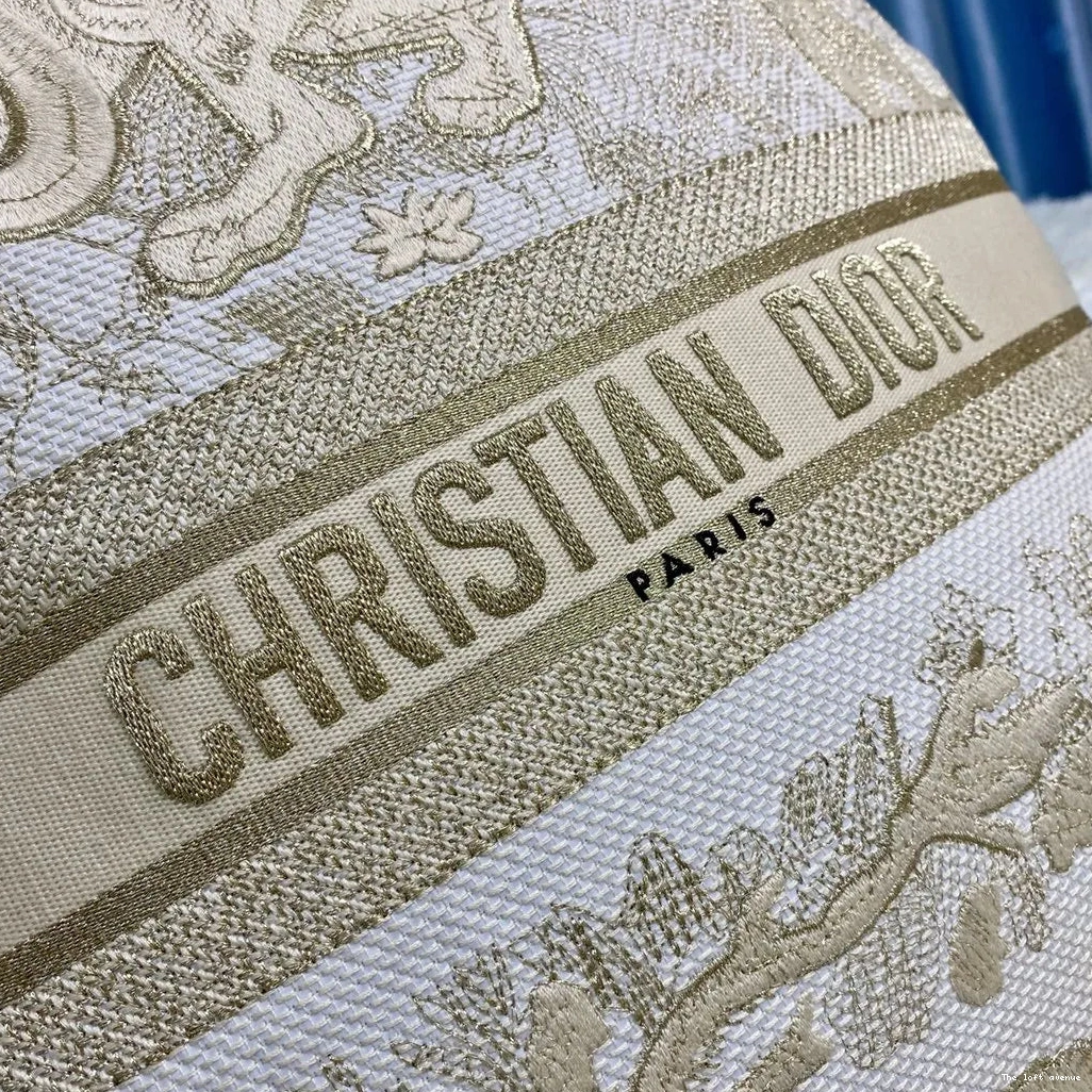 PILLOW THROW 3.0 CHRISTIAN 0517